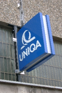 Uniqa pojišťovna - světelná výstrč - 
